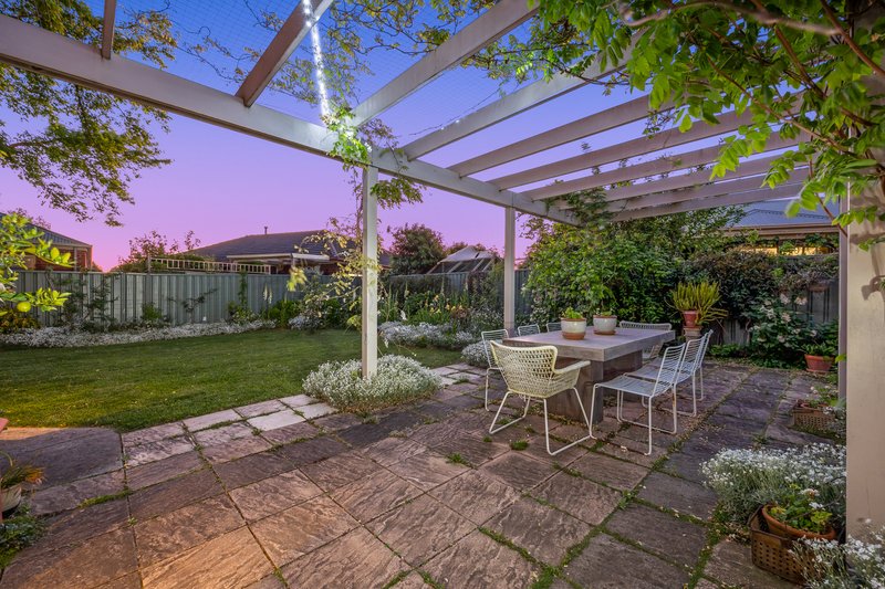 Photo - 37 Stirling Drive, Lake Gardens VIC 3355 - Image 21