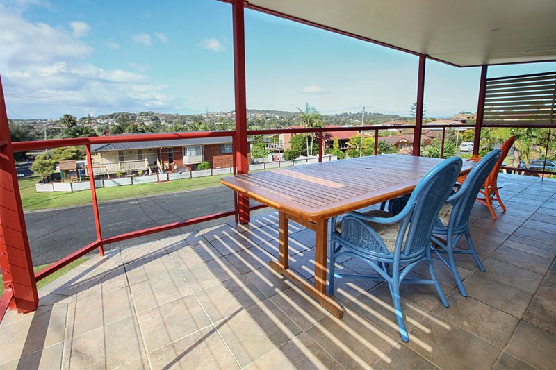 Photo - 37 Sunbakers Drive, Forster NSW 2428 - Image 2