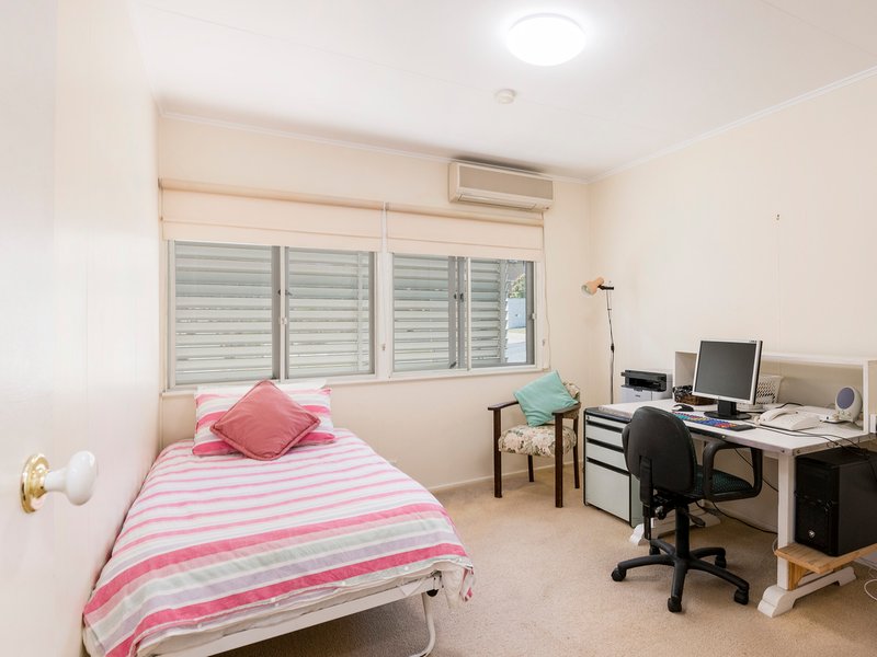 Photo - 37 Suncroft Street, Mount Gravatt QLD 4122 - Image 7