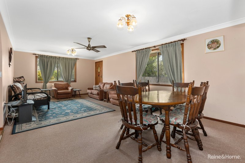 Photo - 37 Surfside Crescent, Pottsville NSW 2489 - Image 5