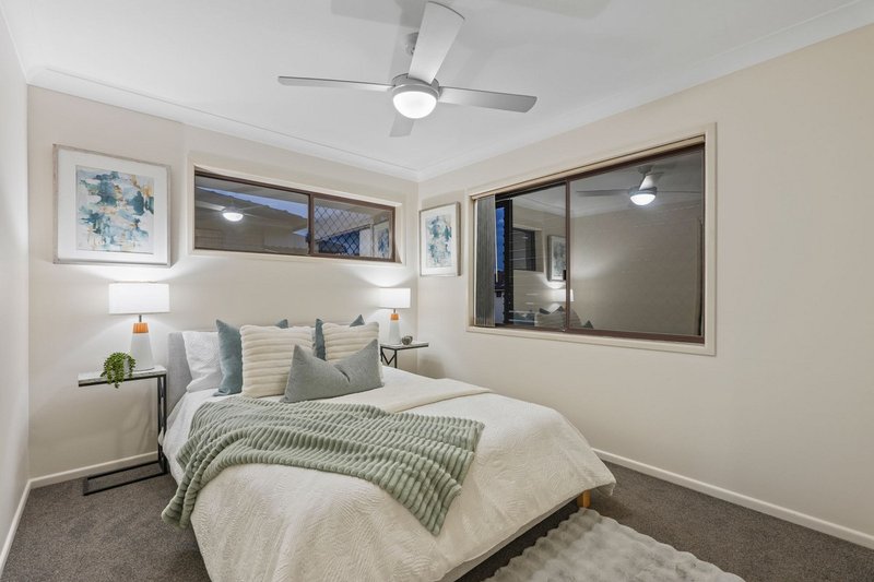 Photo - 37 Swanfield Street, Macgregor QLD 4109 - Image 13