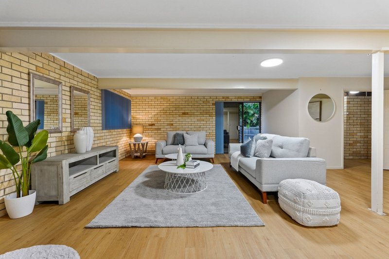 Photo - 37 Swanfield Street, Macgregor QLD 4109 - Image 15