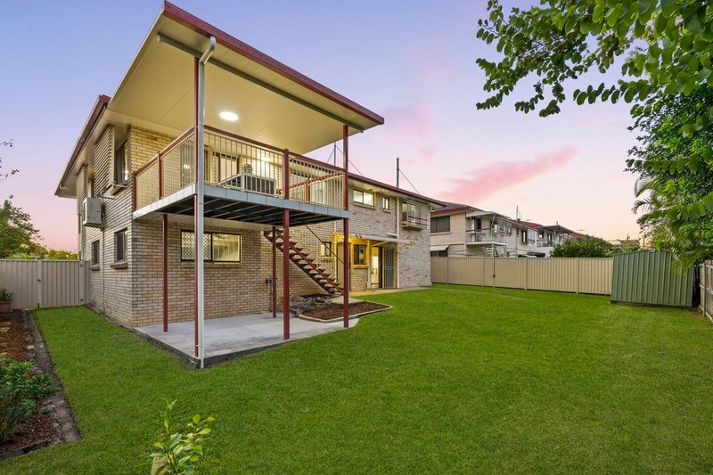 Photo - 37 Swanfield Street, Macgregor QLD 4109 - Image 17