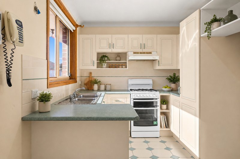 Photo - 3/7 Tabourie Close, Flinders NSW 2529 - Image 2