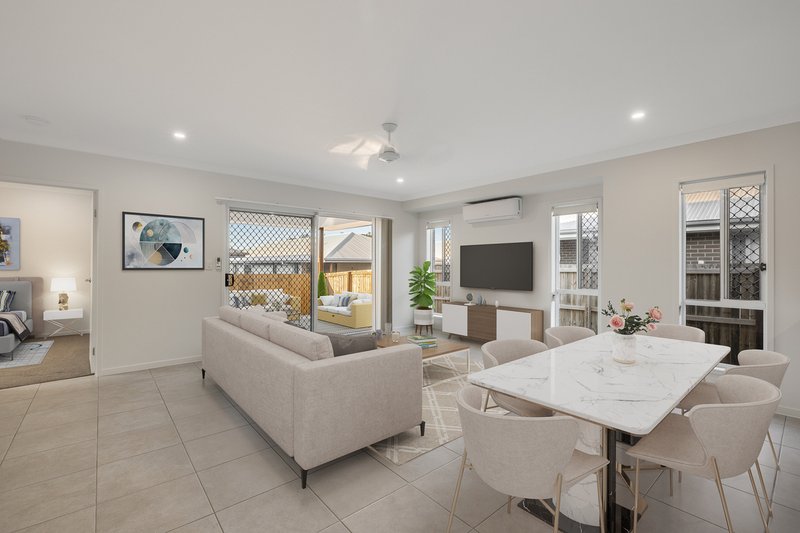 Photo - 37 Tallowwood Boulevard, Cotswold Hills QLD 4350 - Image 5