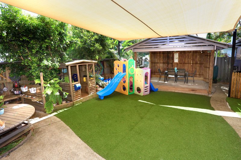 Photo - 37 Tarni Street, Coombabah QLD 4216 - Image 7