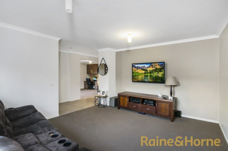 Photo - 37 The Avenue, Sunbury VIC 3429 - Image 6