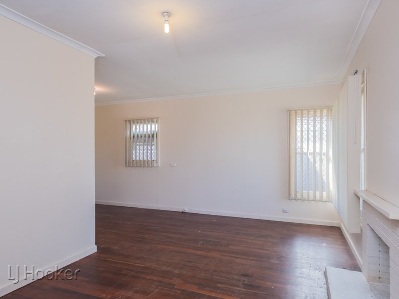 Photo - 37 Thorney Way, Balga WA 6061 - Image 7