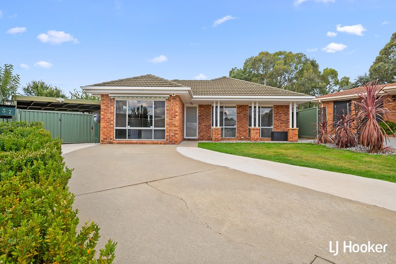 Photo - 37 Thornhill Crescent, Dunlop ACT 2615 - Image 1