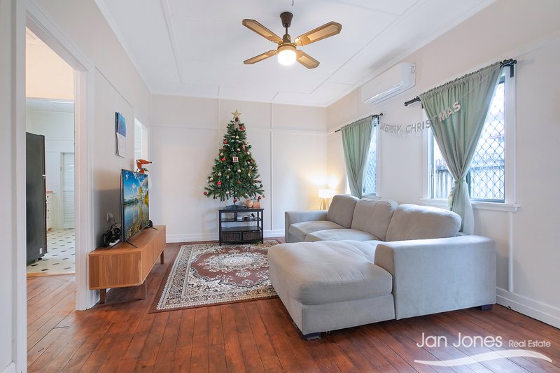 Photo - 37 Tilley Street, Redcliffe QLD 4020 - Image 4