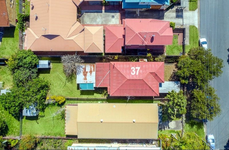 Photo - 37 Tilley Street, Redcliffe QLD 4020 - Image 15