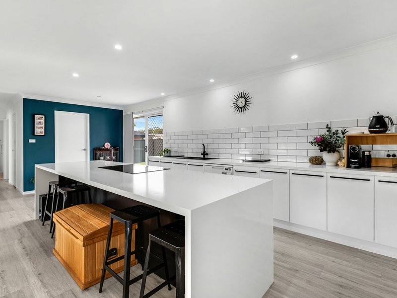 Photo - 37 Tomalpin Street, Kearsley NSW 2325 - Image 6