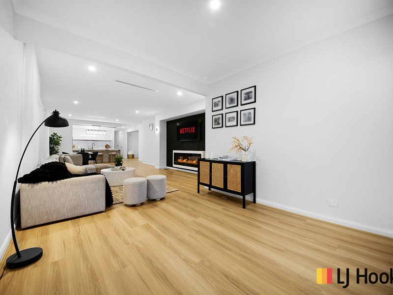 Photo - 37 Touriga Circuit, Sunbury VIC 3429 - Image 5