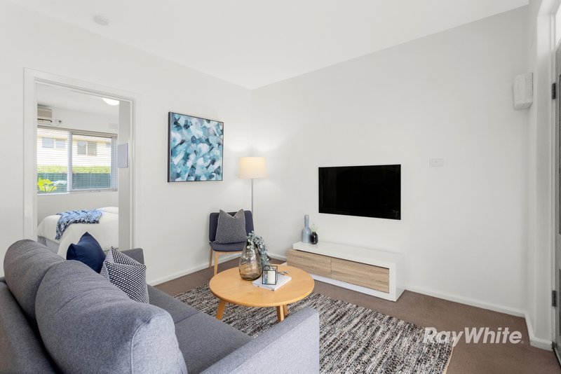 Photo - 3/7 Truganini Road, Carnegie VIC 3163 - Image 5