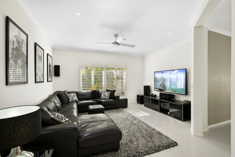 Photo - 37 Turnstone Circuit, North Lakes QLD 4509 - Image 7