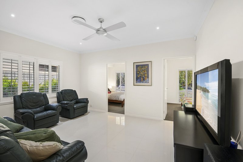 Photo - 37 Turnstone Circuit, North Lakes QLD 4509 - Image 8