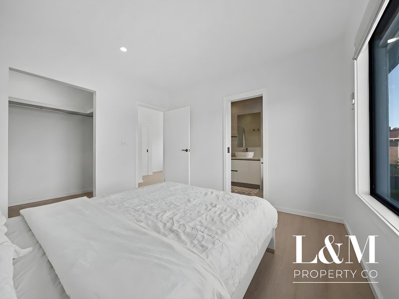Photo - 3/7 Tyrell Court, Meadow Heights VIC 3048 - Image 13
