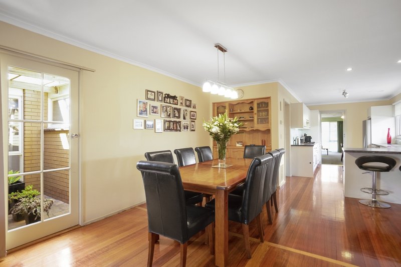 Photo - 37 Tyrone Street, Werribee VIC 3030 - Image 7