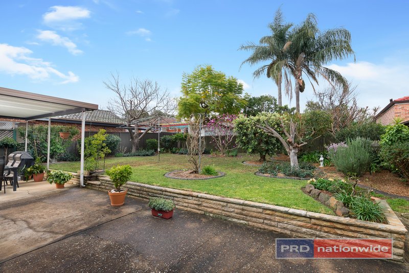 Photo - 37 Universal Avenue, Georges Hall NSW 2198 - Image 6