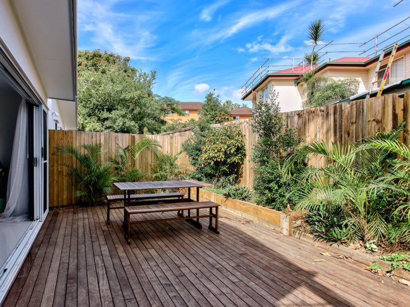 Photo - 37 Vendale Avenue, Moorooka QLD 4105 - Image 6