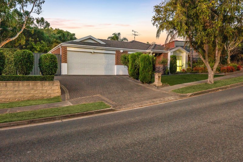 Photo - 37 Vennachar Drive, Hallett Cove SA 5158 - Image 3