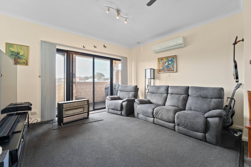 Photo - 3/7 Victoria Street, Rockingham WA 6168 - Image 2