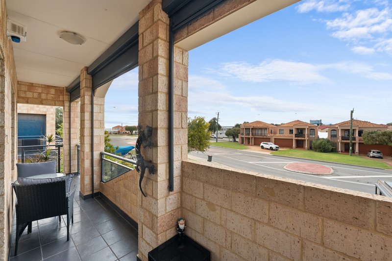 Photo - 3/7 Victoria Street, Rockingham WA 6168 - Image 4