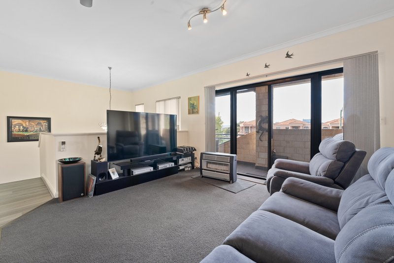 Photo - 3/7 Victoria Street, Rockingham WA 6168 - Image 9