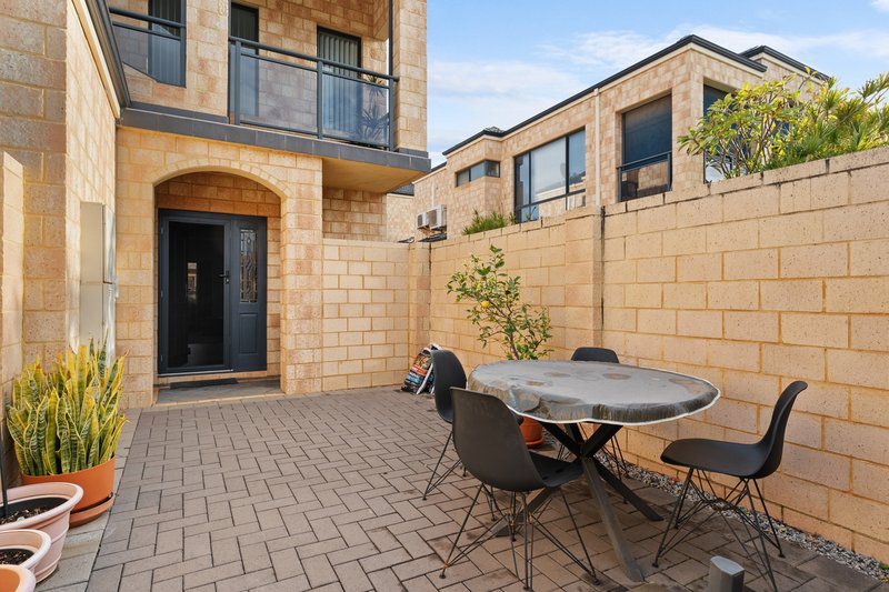 Photo - 3/7 Victoria Street, Rockingham WA 6168 - Image 26