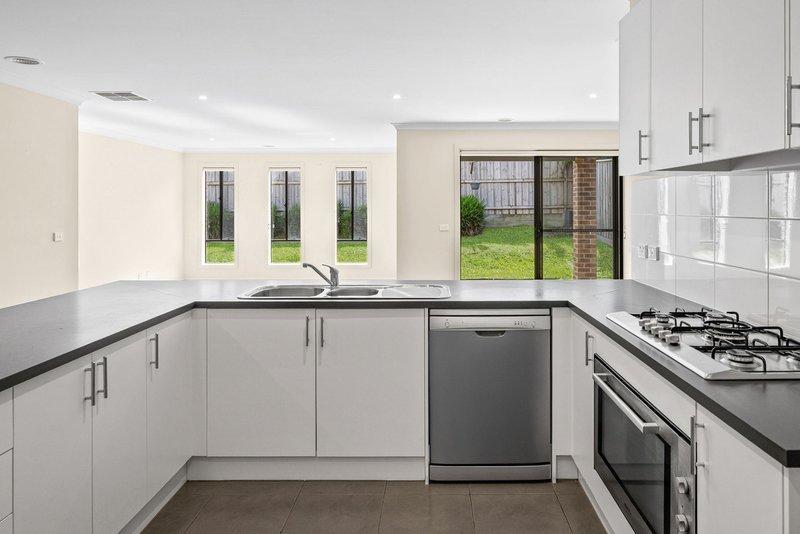 Photo - 37 Viewbright Road, Clyde North VIC 3978 - Image 6