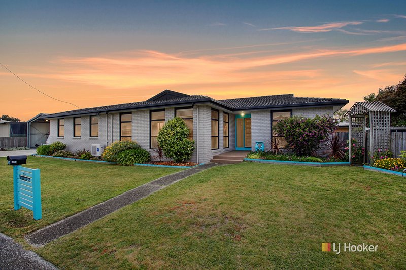 Photo - 37 Walker Street, Wynyard TAS 7325 - Image 3