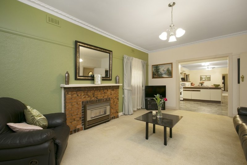 Photo - 37 Wallingford Street, Cheltenham VIC 3192 - Image 4