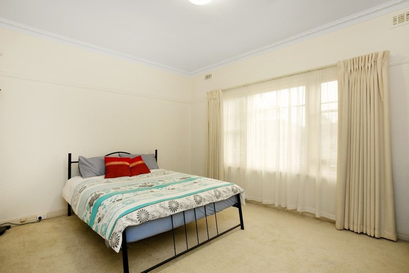 Photo - 37 Wallingford Street, Cheltenham VIC 3192 - Image 9