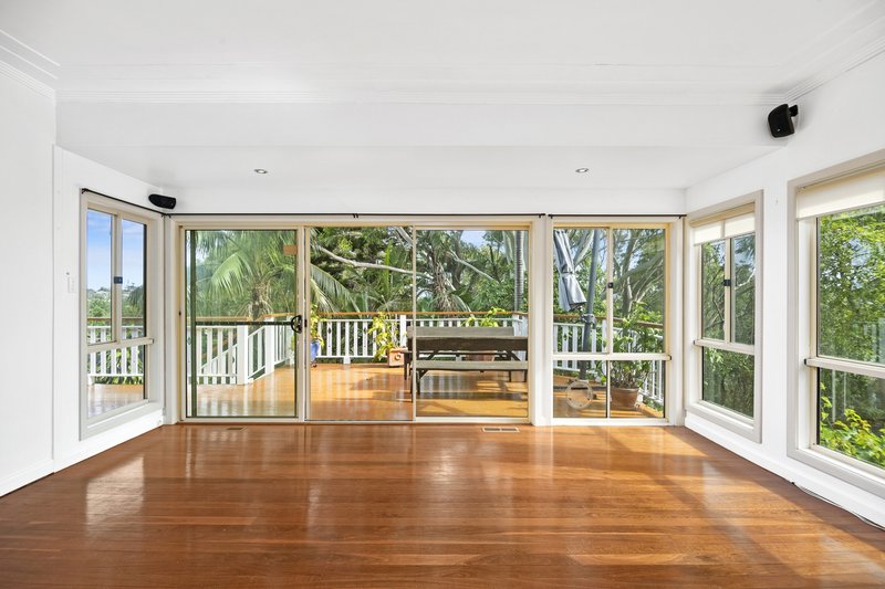 Photo - 37 Wallumatta Road, Newport NSW 2106 - Image 3