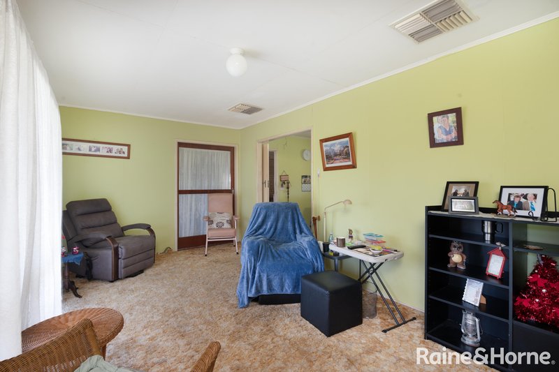 Photo - 37 Warner Street, Rosenthal Heights QLD 4370 - Image 3