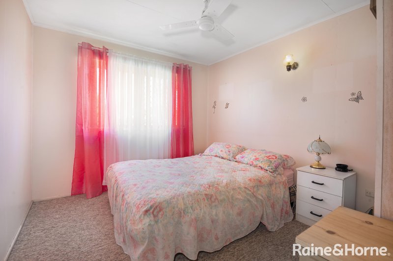 Photo - 37 Warner Street, Rosenthal Heights QLD 4370 - Image 6