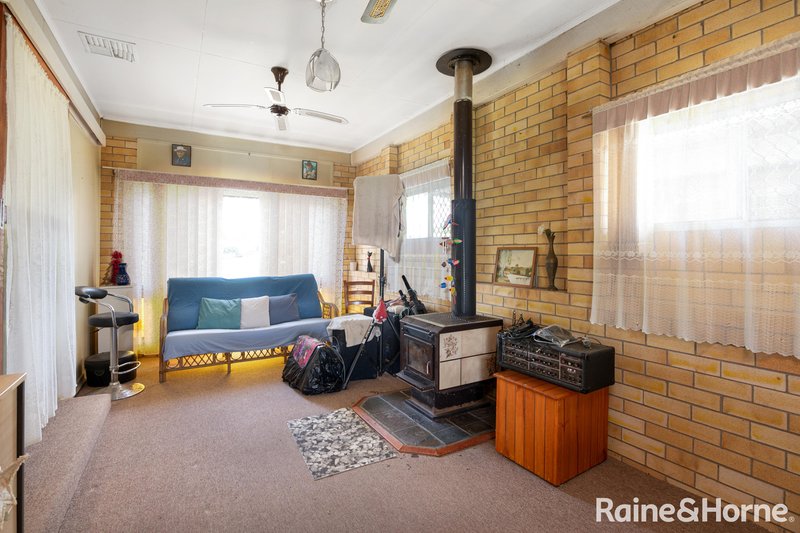 Photo - 37 Warner Street, Rosenthal Heights QLD 4370 - Image 9