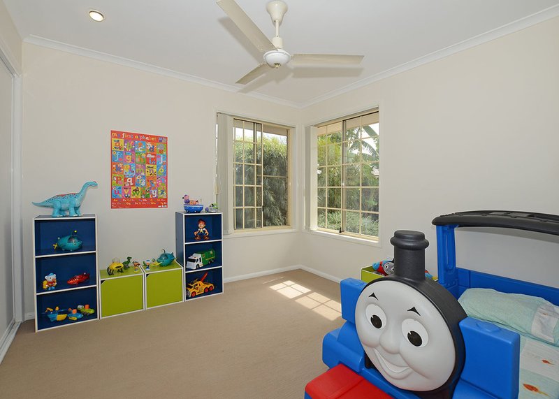 Photo - 37 Wattle Street, Point Vernon QLD 4655 - Image 13