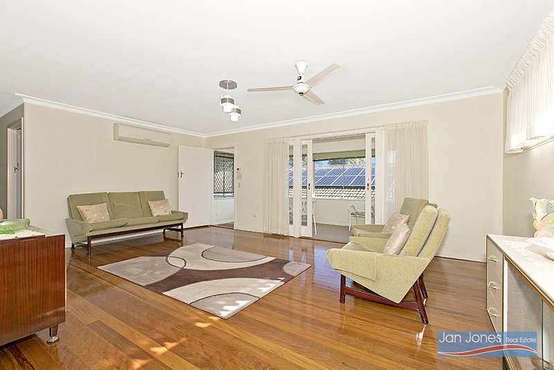 Photo - 37 Weaber Street, Clontarf QLD 4019 - Image 4