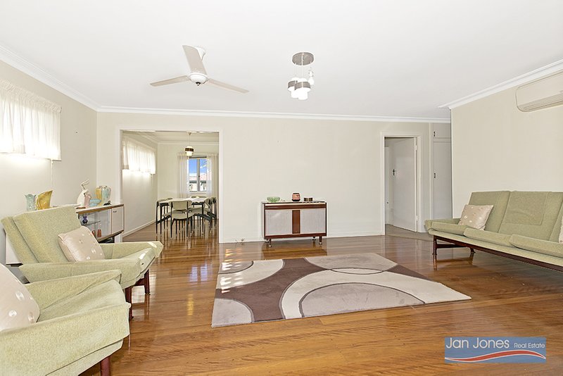 Photo - 37 Weaber Street, Clontarf QLD 4019 - Image 6