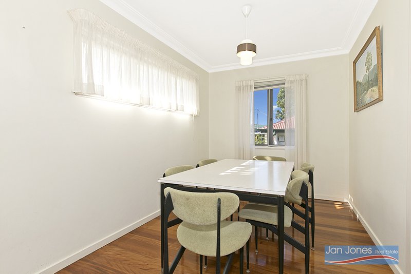 Photo - 37 Weaber Street, Clontarf QLD 4019 - Image 7