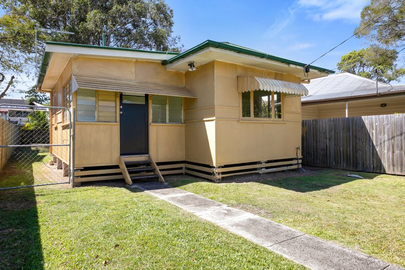 Photo - 37 Wharf Street, Shorncliffe QLD 4017 - Image 2