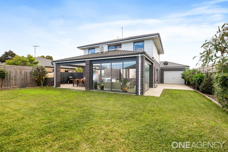 Photo - 37 Wild Oak Avenue, Armstrong Creek VIC 3217 - Image 6