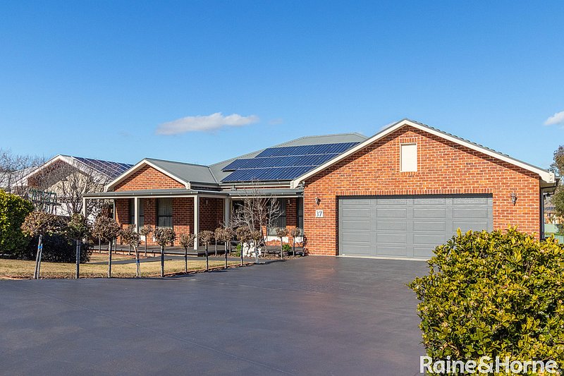 37 Willow Drive, Kelso NSW 2795