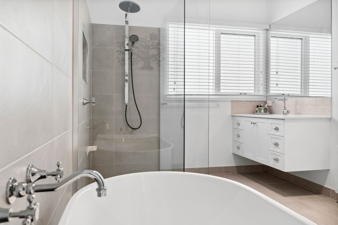 3-bedroom house at 37 Wright Street, Elphinstone, VIC 3448, Mount Alexander, Victoria