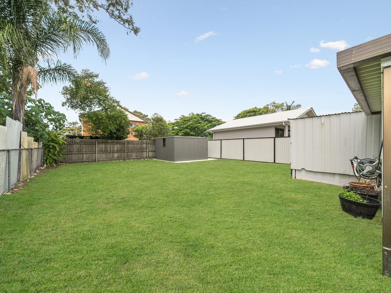 Photo - 37 Yacht Street, Clontarf QLD 4019 - Image 25