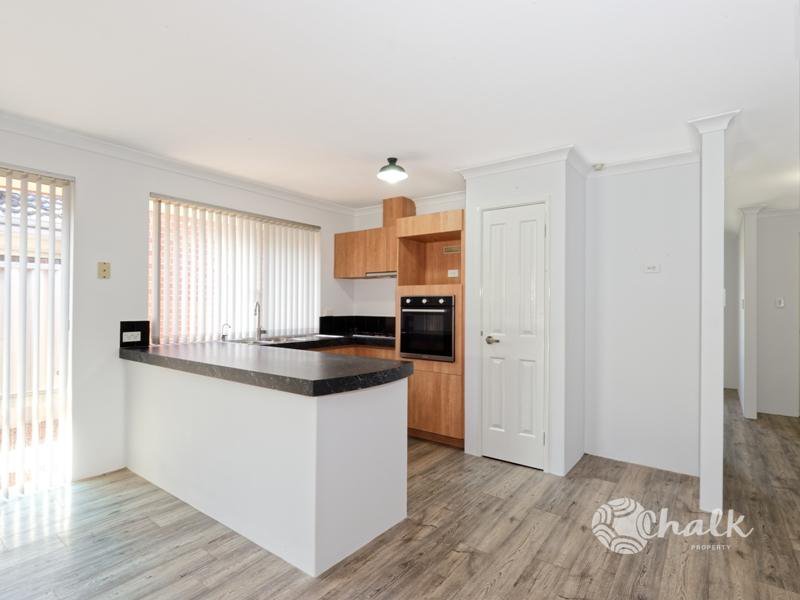 Photo - 37 Zaragoza Drive, Port Kennedy WA 6172 - Image 3