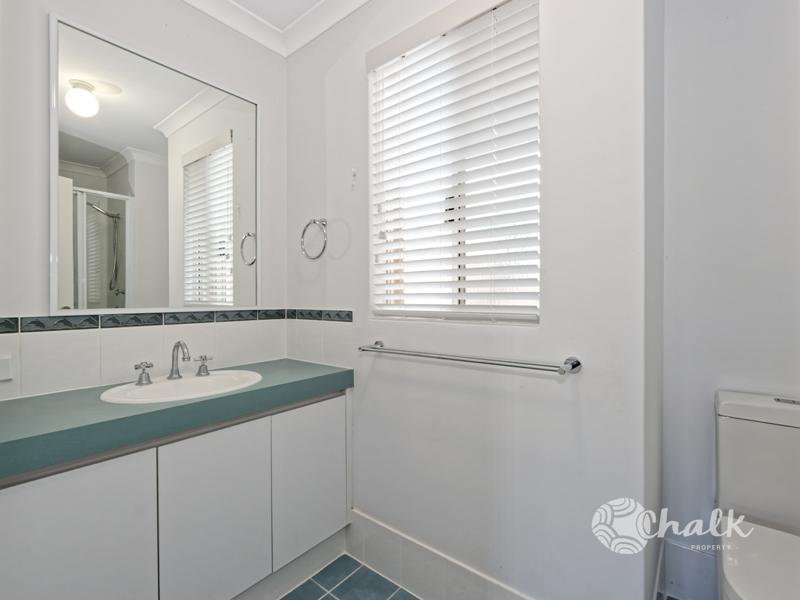 Photo - 37 Zaragoza Drive, Port Kennedy WA 6172 - Image 9