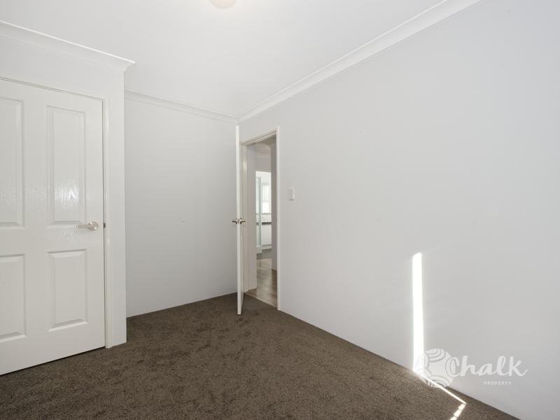 Photo - 37 Zaragoza Drive, Port Kennedy WA 6172 - Image 14