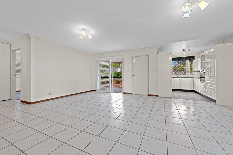 Photo - 3/70 Bonney Avenue, Clayfield QLD 4011 - Image 5